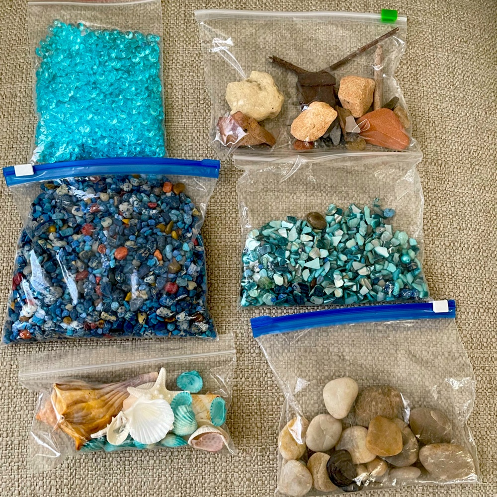 🎈sale🎈Assorted Craft Stones and Shells